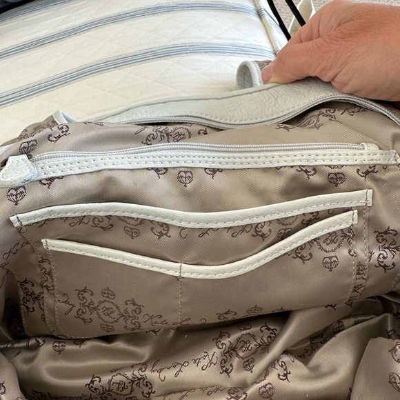 Kate Landry White Shoulder Pocket Book with beige wicker- 8 Pockets! - Picture 7 of 13